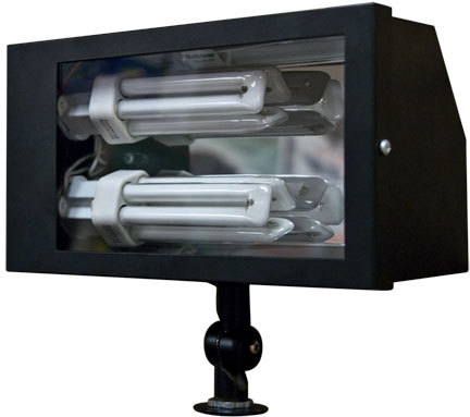 FLOOD LIGHT 64W 2 X PL32 120V